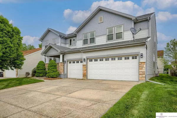 2917 N 171 Avenue, Omaha, NE 68116