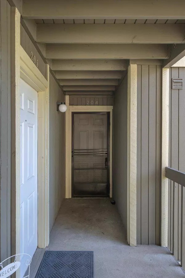 6121 E 6th Ave, Spokane Valley, WA 99212