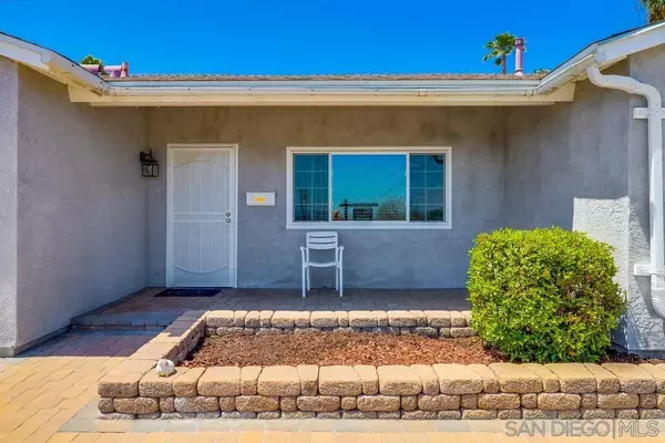 9744 Ramo Ct, Santee, CA 92071