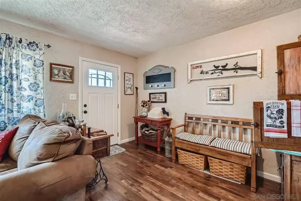 701 Palomar Ave, El Cajon, CA 92020