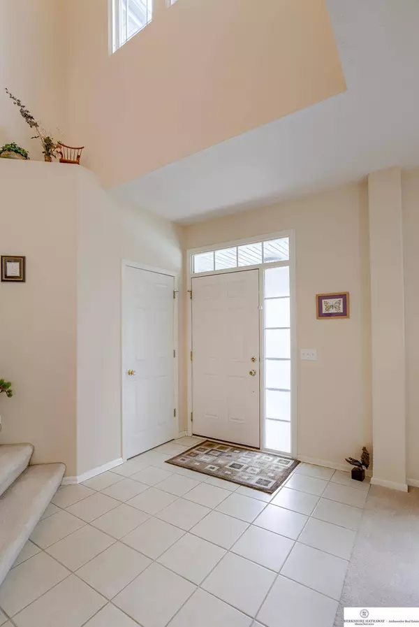 2917 N 171 Avenue, Omaha, NE 68116