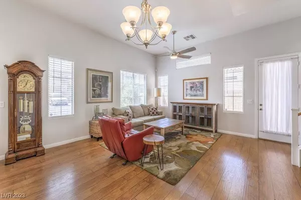 8128 Whiteriver Plateau Lane, Las Vegas, NV 89178