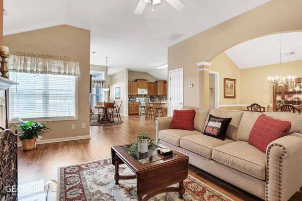 4513 Flowering BR, Powder Springs, GA 30127