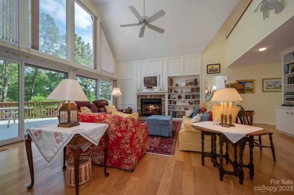 900 Club RD, Tryon, NC 28782