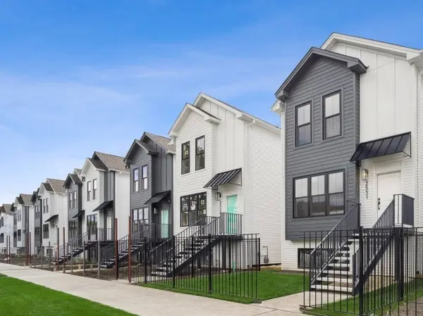 2505 W Lexington ST, Chicago, IL 60612