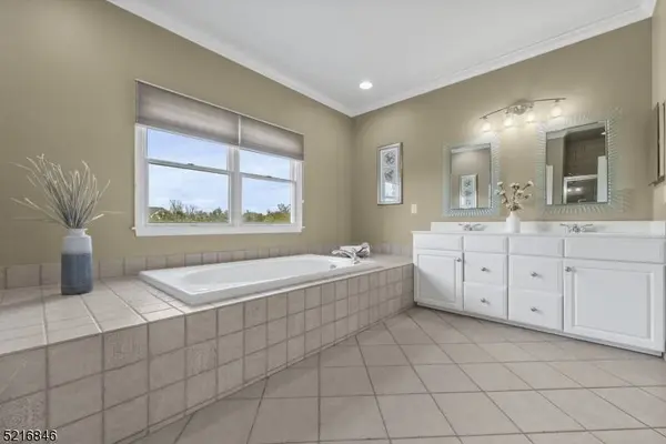 20 Van Zandt Road, Montgomery Twp., NJ 08558