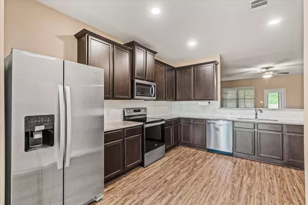 1712 Blue Water Court, Crowley, TX 76036