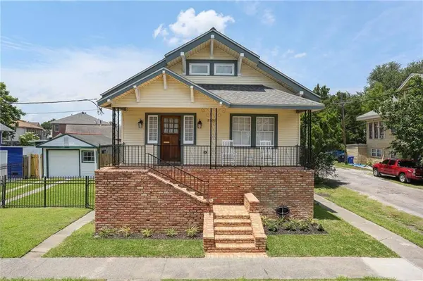 2201 S LOPEZ ST, New Orleans, LA 70125