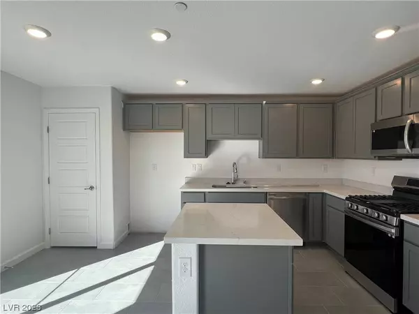 334 Bay Village Place, Henderson, NV 89011