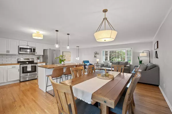 8509 36 1/2 CIR N, New Hope, MN 55427