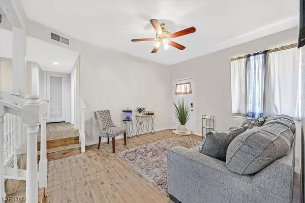 4304 El Conlon Avenue, Las Vegas, NV 89102