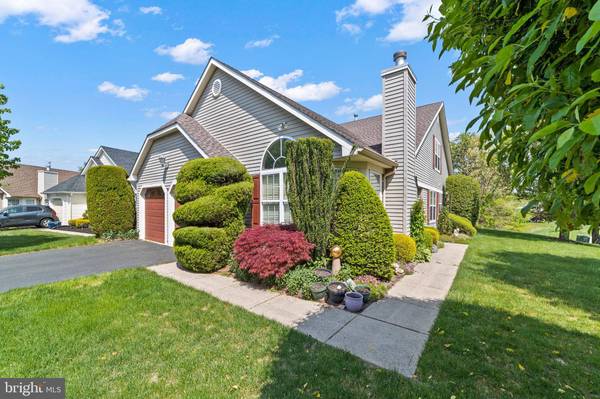2438 TORRINGTON DR, Toms River, NJ 08755