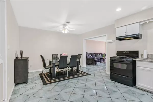 4304 El Conlon Avenue, Las Vegas, NV 89102