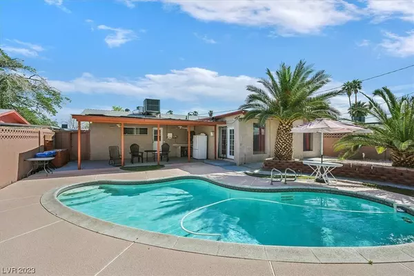 4304 El Conlon Avenue, Las Vegas, NV 89102