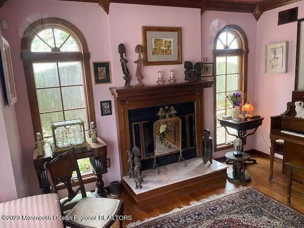 25 Anchor Road, Barnegat, NJ 08005