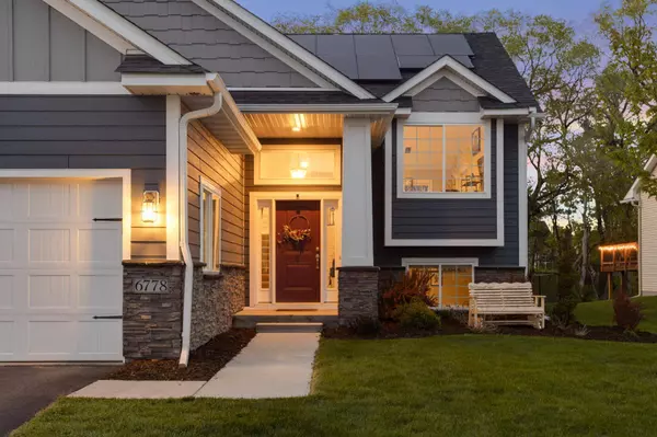 6778 93rd St S, Cottage Grove, MN 55016