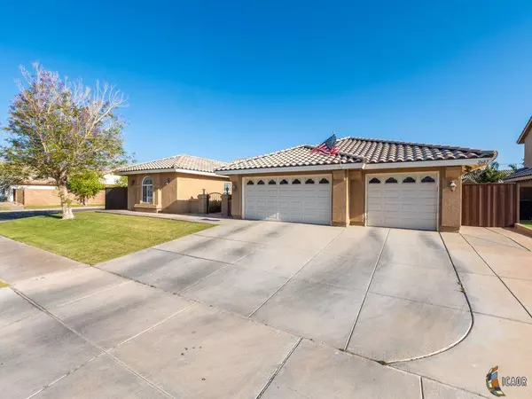 2687 Sandalwood Dr, El Centro, CA 92243