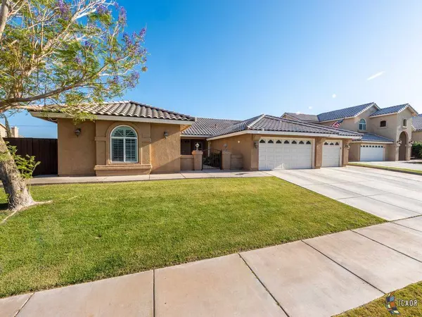 2687 Sandalwood Dr, El Centro, CA 92243