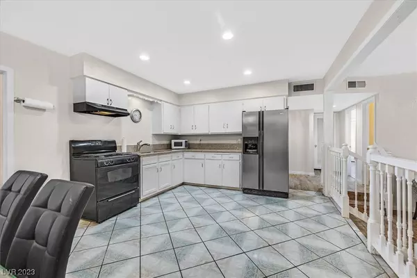 4304 El Conlon Avenue, Las Vegas, NV 89102