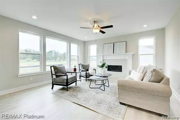 3616 Outback Trail, Pinckney, MI 48169