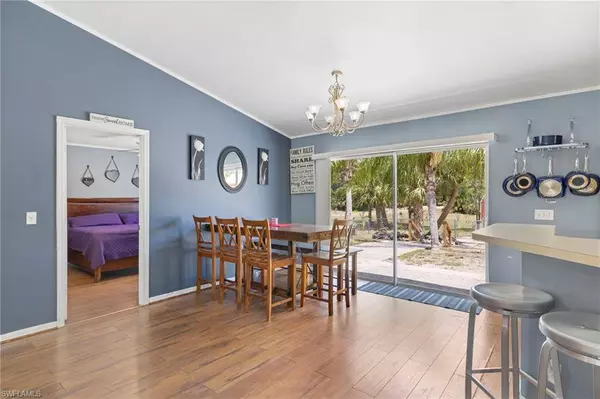 2321 10th AVE SE, Naples, FL 34117