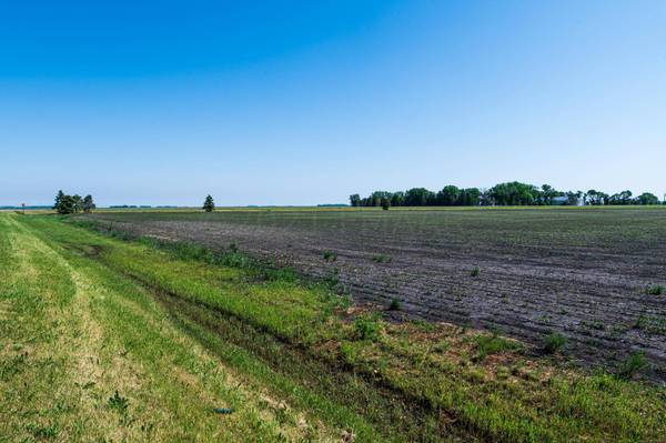 260 5TH Street, Davenport, ND 58021