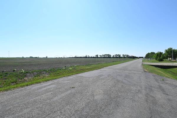 290 5TH Street, Davenport, ND 58021