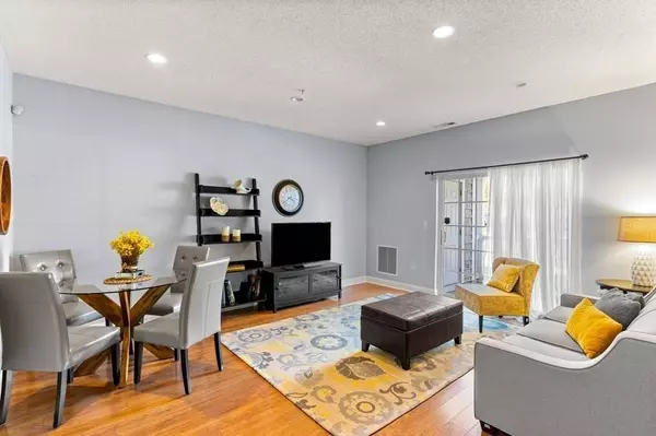 19 Hampshire Rd #107, Methuen, MA 01844