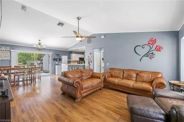 2321 10th AVE SE, Naples, FL 34117