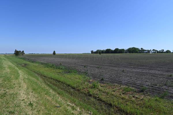 290 5TH Street, Davenport, ND 58021