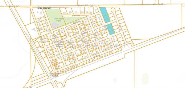 210 5TH Street, Davenport, ND 58021