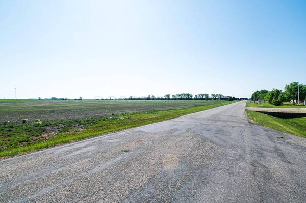 260 5TH Street, Davenport, ND 58021