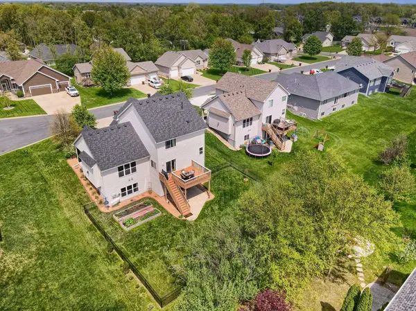 1404 7th Street CT SE, New Prague, MN 56071