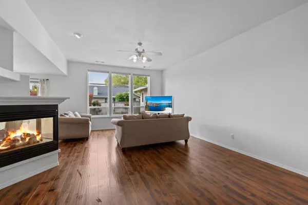 81 Freshwater Dr, Phoenix, OR 97535