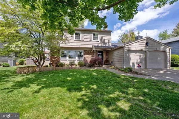 5 GATELY CT, Cherry Hill, NJ 08002