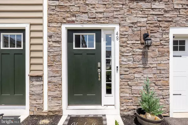 48 ROME WAY, Mount Laurel, NJ 08054