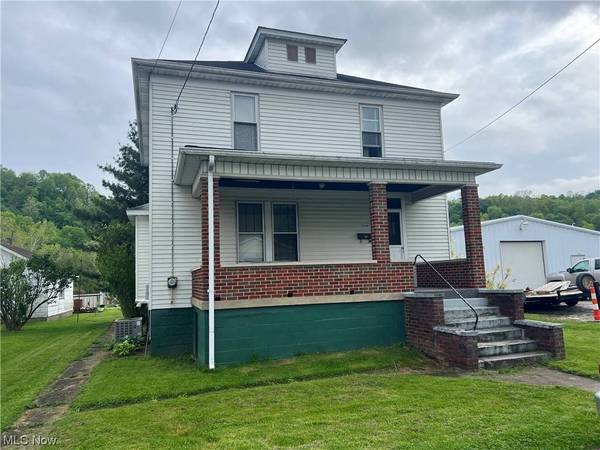 55360 W Center ST, Bridgeport, OH 43912