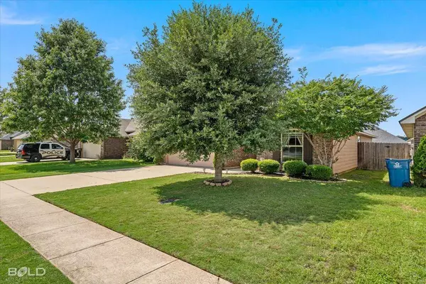 3930 White Lake Drive, Bossier City, LA 71111