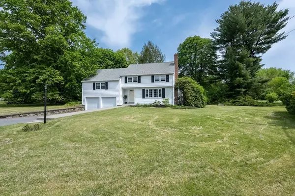 1 Lovejoy Rd, Andover, MA 01810