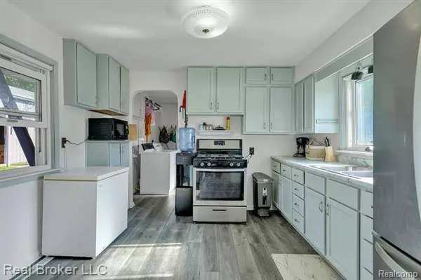 608 E MAIN Street, Durand, MI 48429