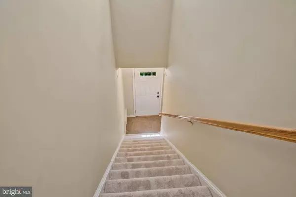 41941 BLUE FLAG TER, Aldie, VA 20105