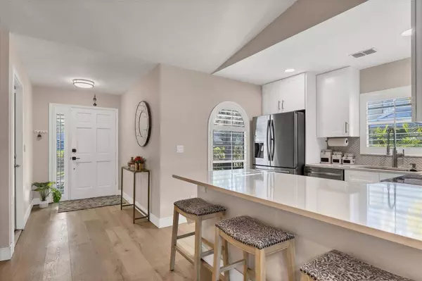 1955 WOOD HOLLOW PL, Sarasota, FL 34235