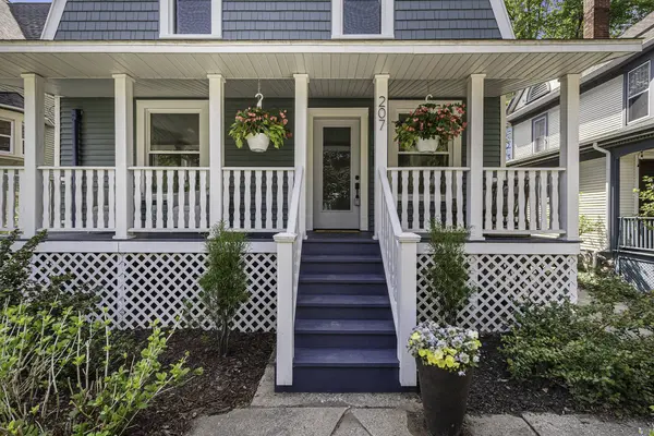 207 Auburn SE Avenue, Grand Rapids, MI 49506