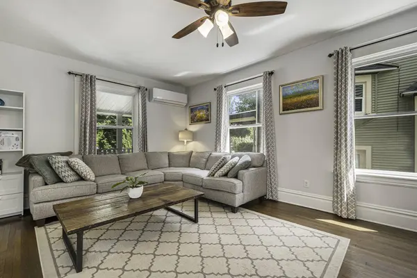 207 Auburn SE Avenue, Grand Rapids, MI 49506