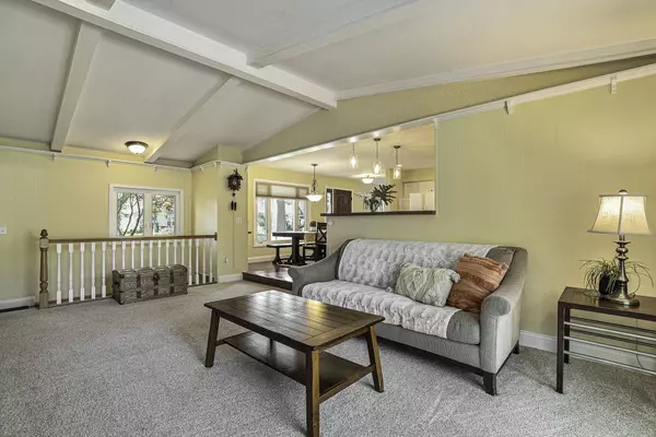 6340 W Encantado NE Court, Rockford, MI 49341