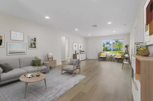 1903 Antigua RD, Lake Clarke Shores, FL 33406