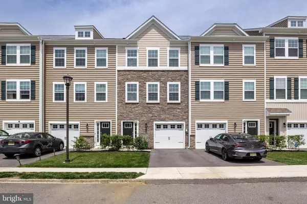 48 ROME WAY, Mount Laurel, NJ 08054