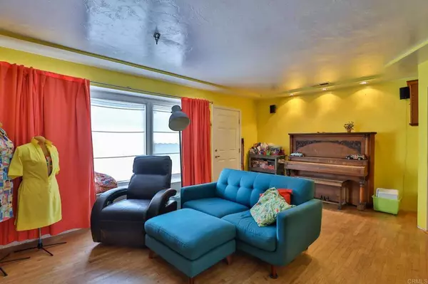 1954 Fairhaven st, Lemon Grove, CA 91945