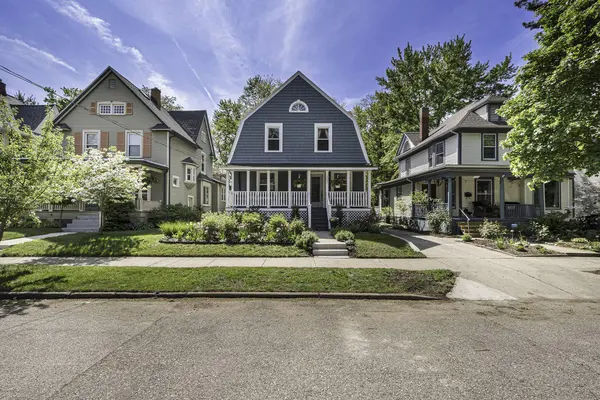 207 Auburn SE Avenue, Grand Rapids, MI 49506