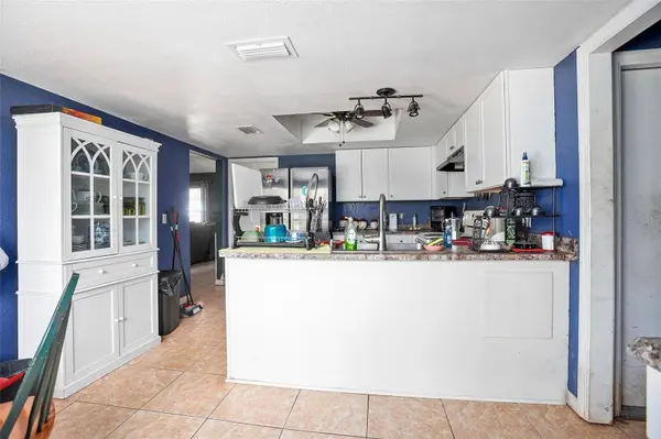 866 FRUITLAND DR, Deltona, FL 32725